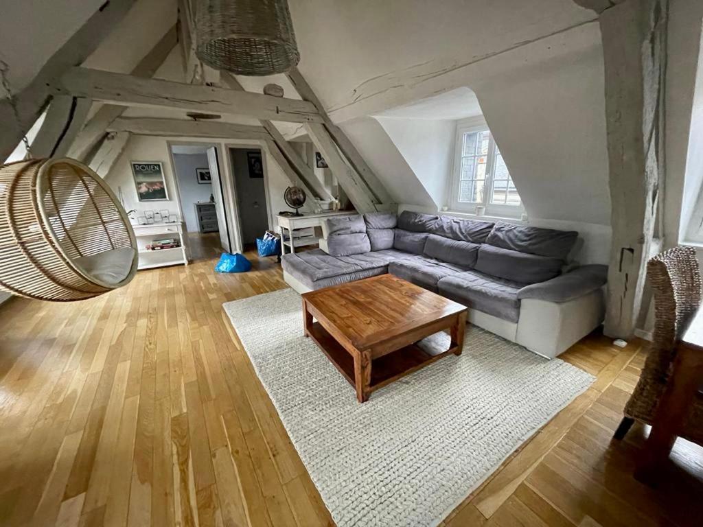 Sous Les Clochers De Rouen - Spacieux Logement Eksteriør billede